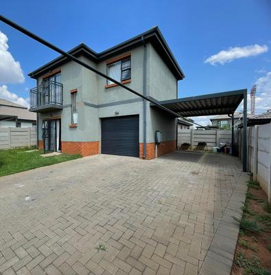 House For Sale in Albertsdal, Alberton