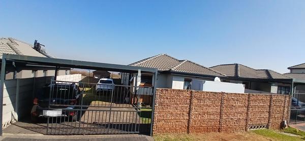 House For Sale in Albertsdal, Alberton