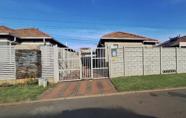 House For Sale in Albertsdal, Alberton